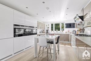 Photo 10- click for photo gallery